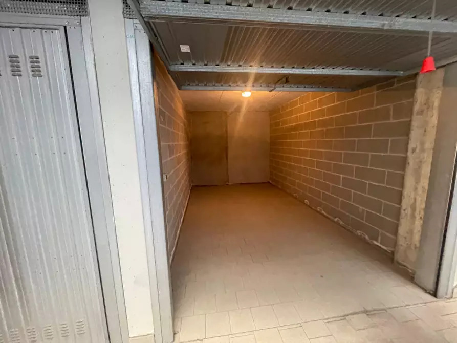 Immagine 4 di Garage in vendita  in Via Salvo D'Acquisto a San Lazzaro Di Savena