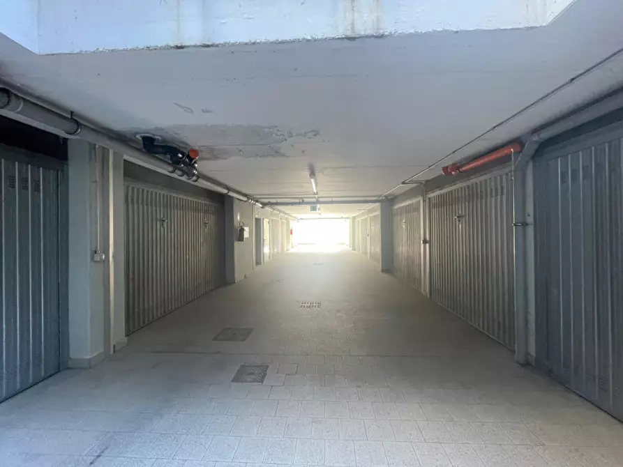 Immagine 8 di Garage in vendita  in Via Salvo D'Acquisto a San Lazzaro Di Savena