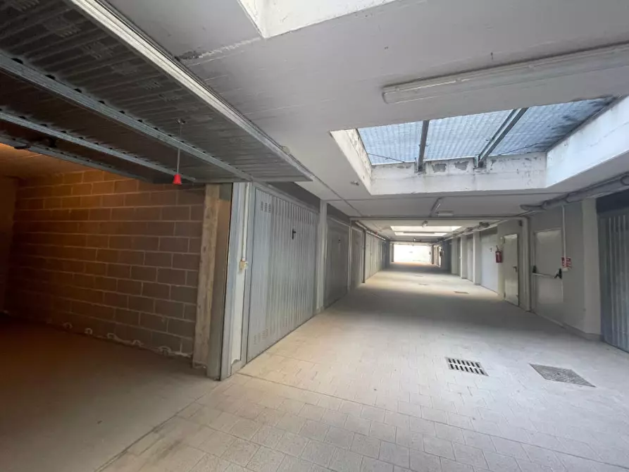 Immagine 11 di Garage in vendita  in Via Salvo D'Acquisto a San Lazzaro Di Savena