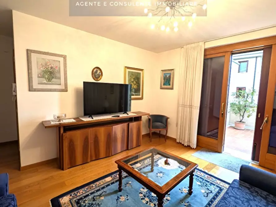 Immagine 2 di Appartamento in vendita  a Vittorio Veneto
