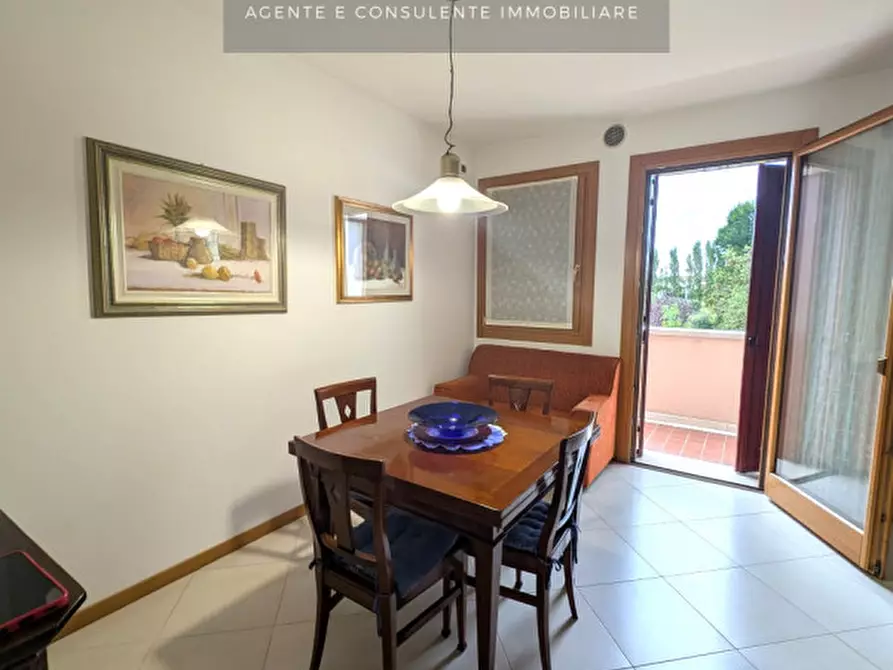 Immagine 5 di Appartamento in vendita  a Vittorio Veneto