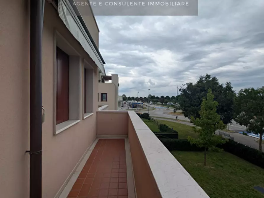 Immagine 8 di Appartamento in vendita  a Vittorio Veneto
