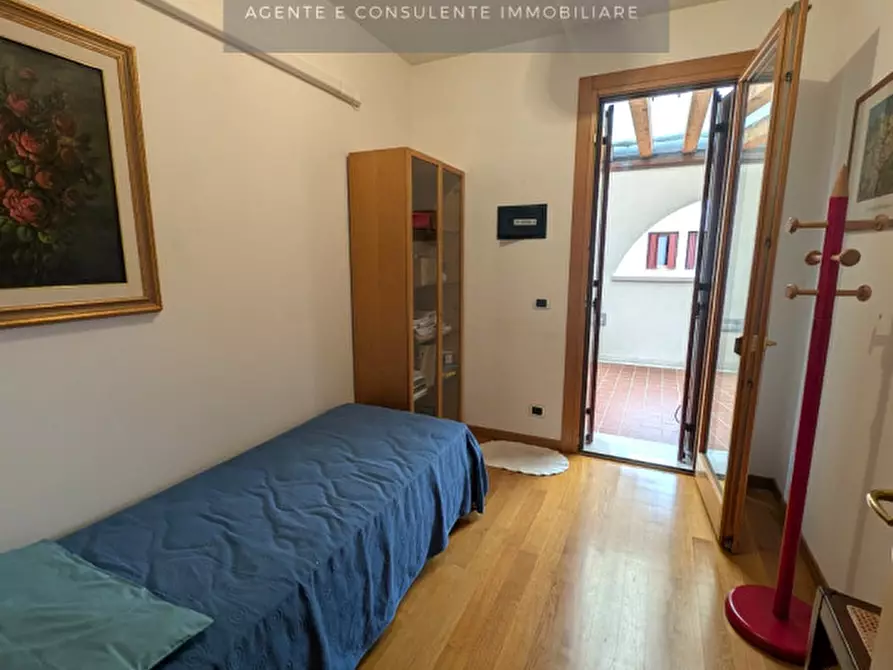 Immagine 14 di Appartamento in vendita  a Vittorio Veneto