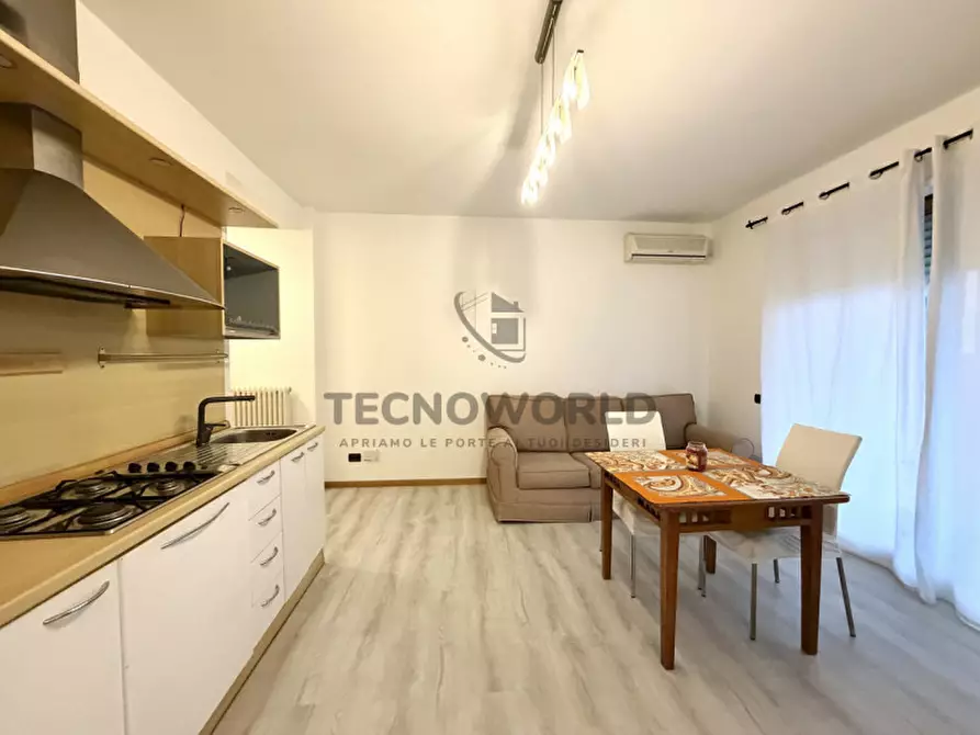 Immagine 4 di Appartamento in vendita  in via largo g perlasca a Bassano Del Grappa