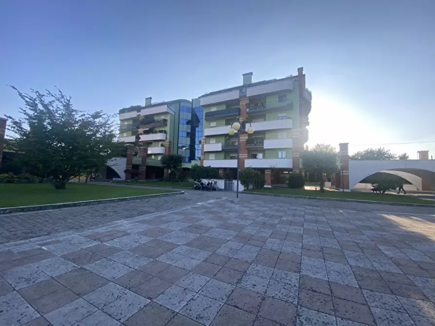 Immagine 18 di Appartamento in vendita  in via largo g perlasca a Bassano Del Grappa