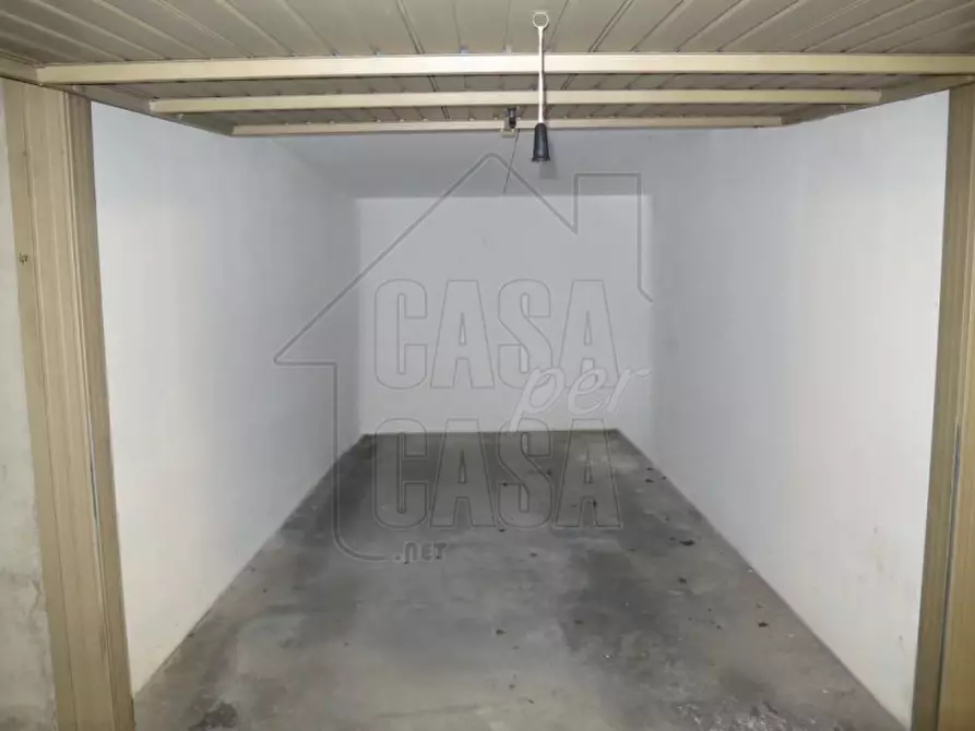 Immagine 2 di Garage in vendita  in Via Antonio Soster a Este