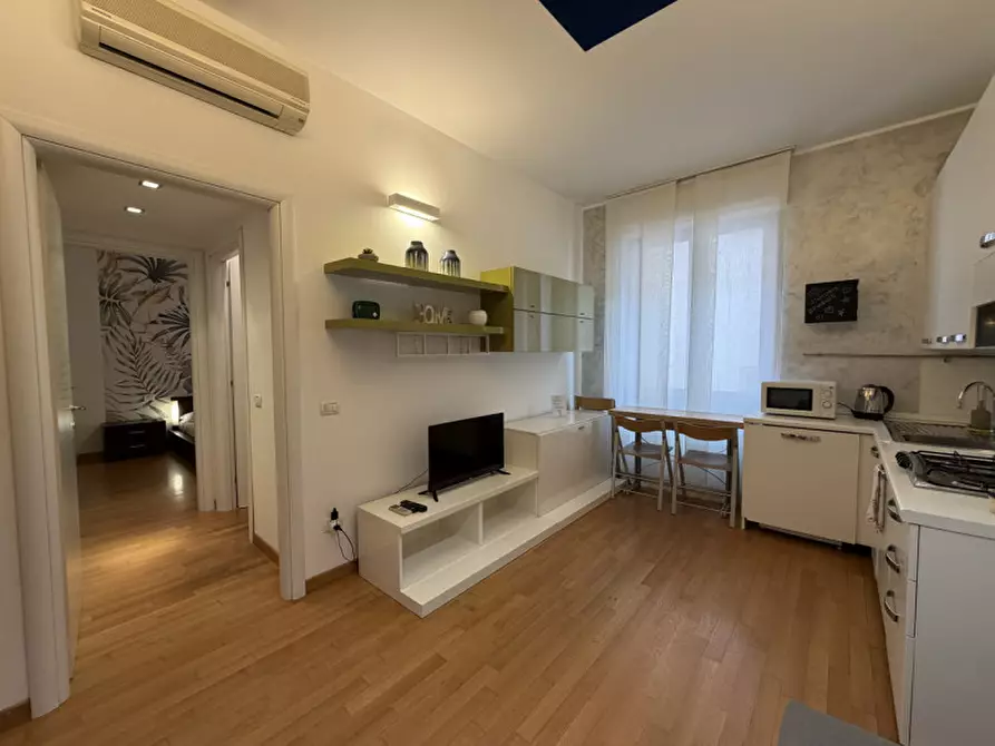 Immagine 1 di Appartamento in vendita  in Via Cicco Simonetta del Naviglio 11 A a Milano