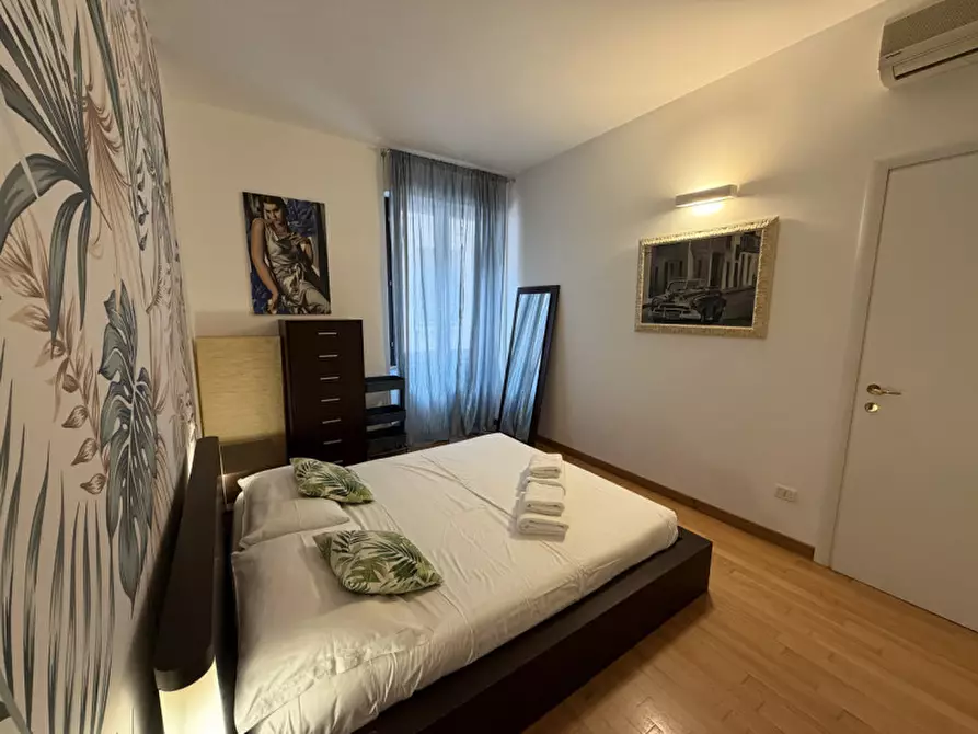 Immagine 13 di Appartamento in vendita  in Via Cicco Simonetta del Naviglio a Milano