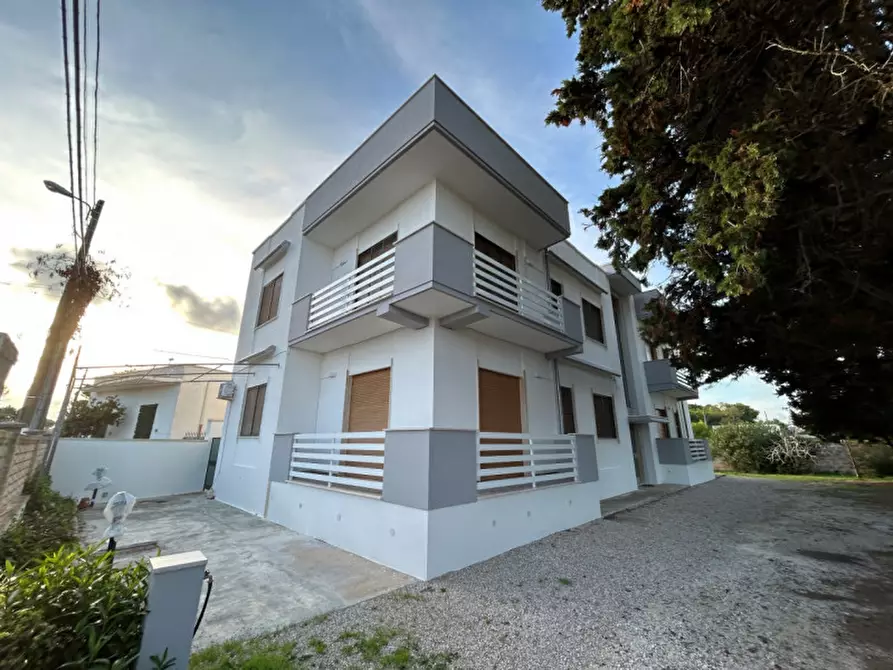 Immagine 12 di Appartamento in vendita  in VIA SQUINZANO, 64 a Squinzano