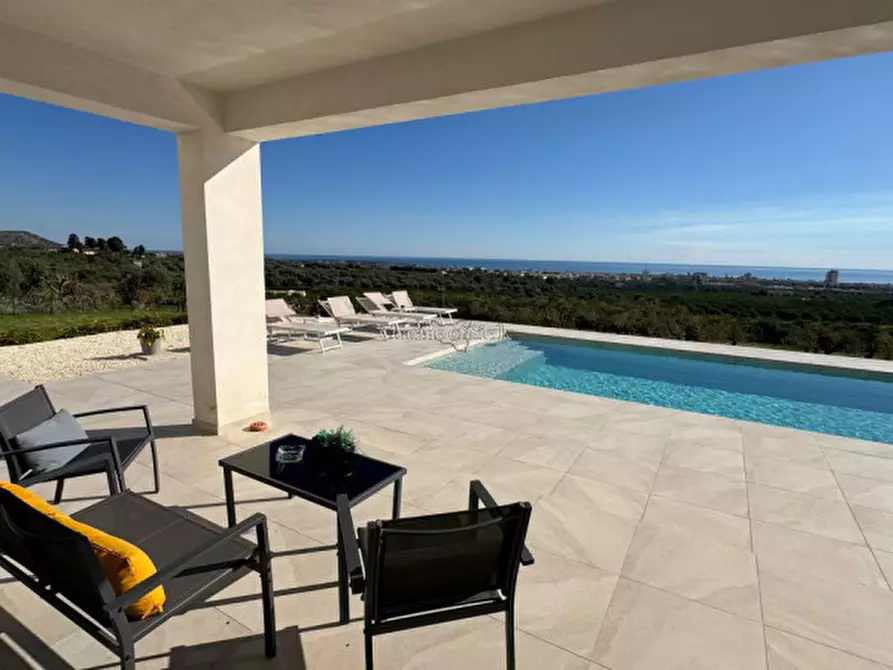 Immagine 2 di Villa in vendita  in VIA PADRE GIUSEPPE TAVOLACCI a Avola