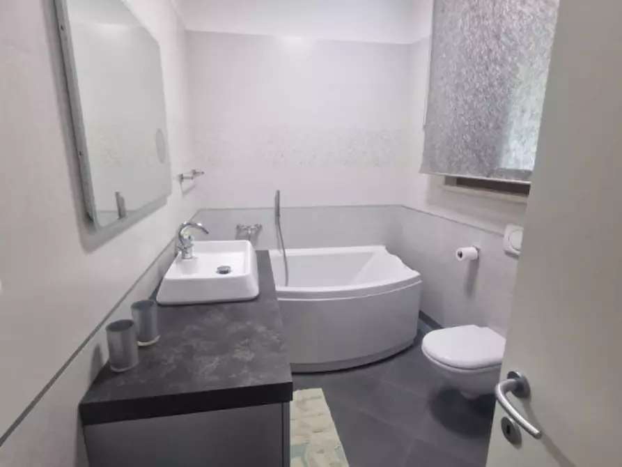 Immagine 13 di Appartamento in affitto  in Via Finlandia a Montesilvano