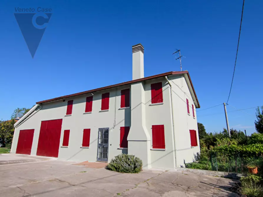 Immagine 2 di Casa indipendente in vendita  in Via Roma a Codevigo