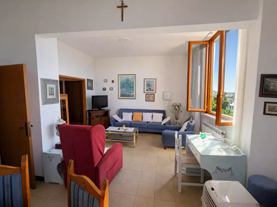 Immagine 5 di Appartamento in vendita  a Senigallia
