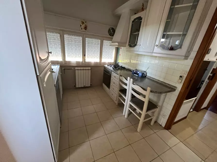 Immagine 8 di Appartamento in vendita  a Senigallia