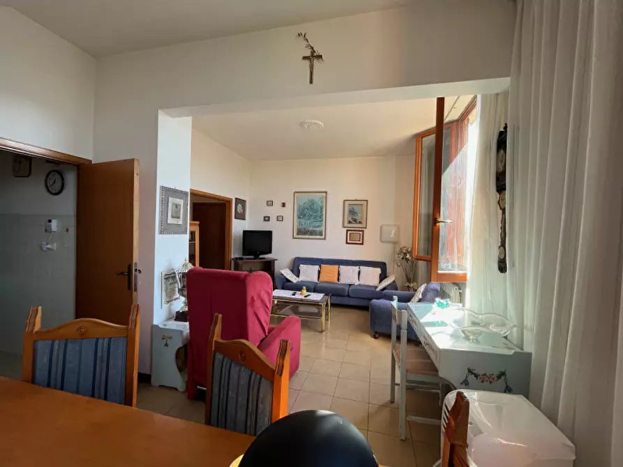 Immagine 10 di Appartamento in vendita  a Senigallia