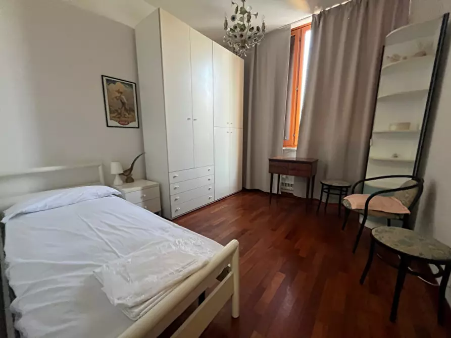 Immagine 12 di Appartamento in vendita  a Senigallia