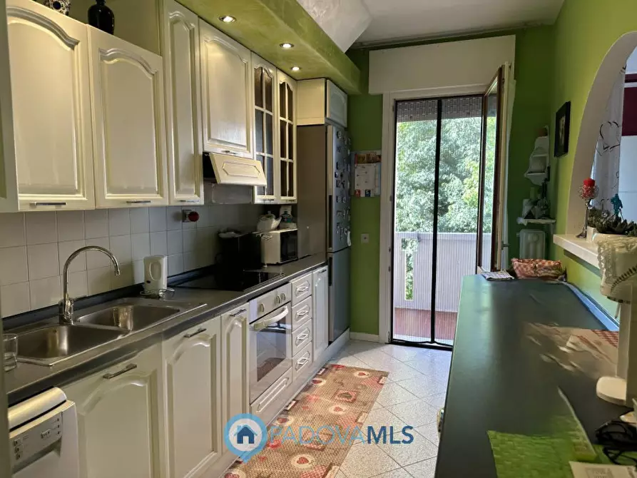 Immagine 18 di Appartamento in vendita  in Via Antonio Tonzig, 19 a Padova