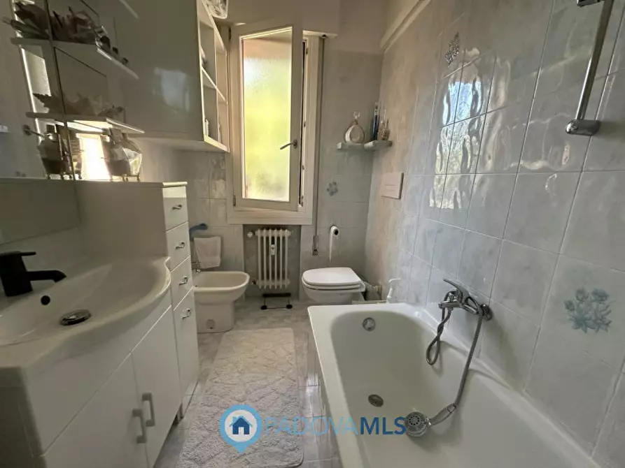 Immagine 46 di Appartamento in vendita  in Via Antonio Tonzig, 19 a Padova