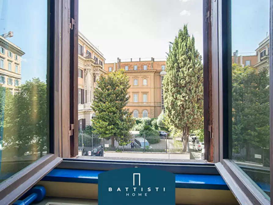 Immagine 11 di Appartamento in vendita  in Via Boncompagni a Roma