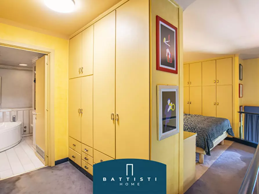 Immagine 15 di Appartamento in vendita  in Via Boncompagni a Roma