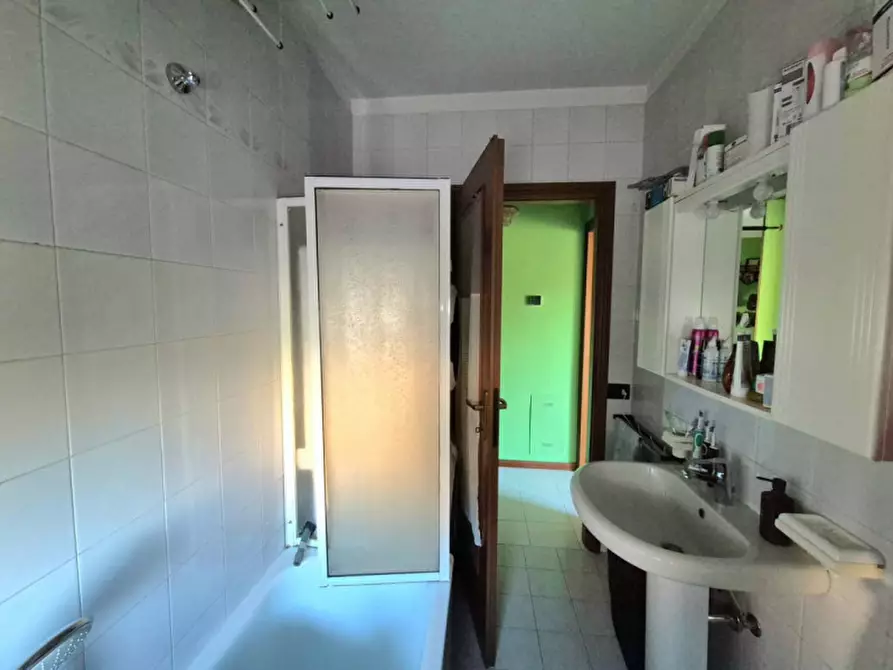 Immagine 9 di Appartamento in vendita  in via pietro dalla torre a Lonigo