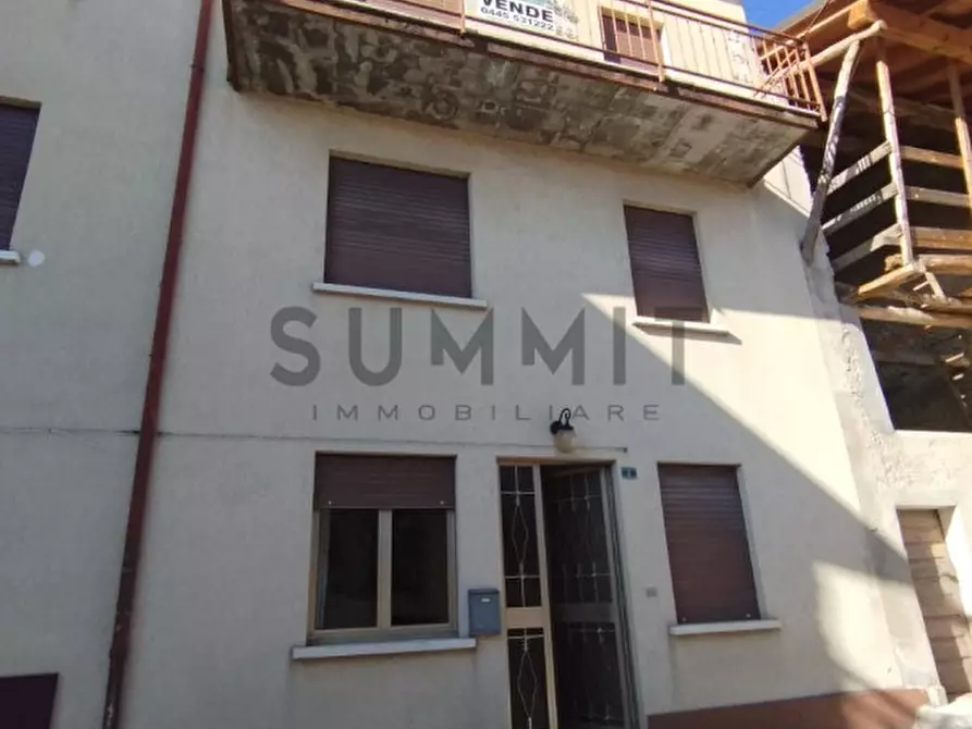 Immagine 1 di Villetta a schiera in vendita  a Schio