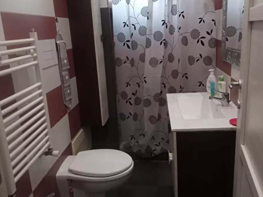 Immagine 18 di Camera in affitto  in Via Giustiniano 133 a Napoli