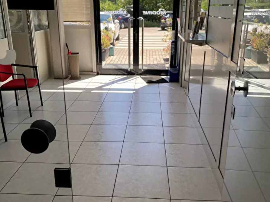 Immagine 14 di Capannone industriale in vendita  a Torreglia