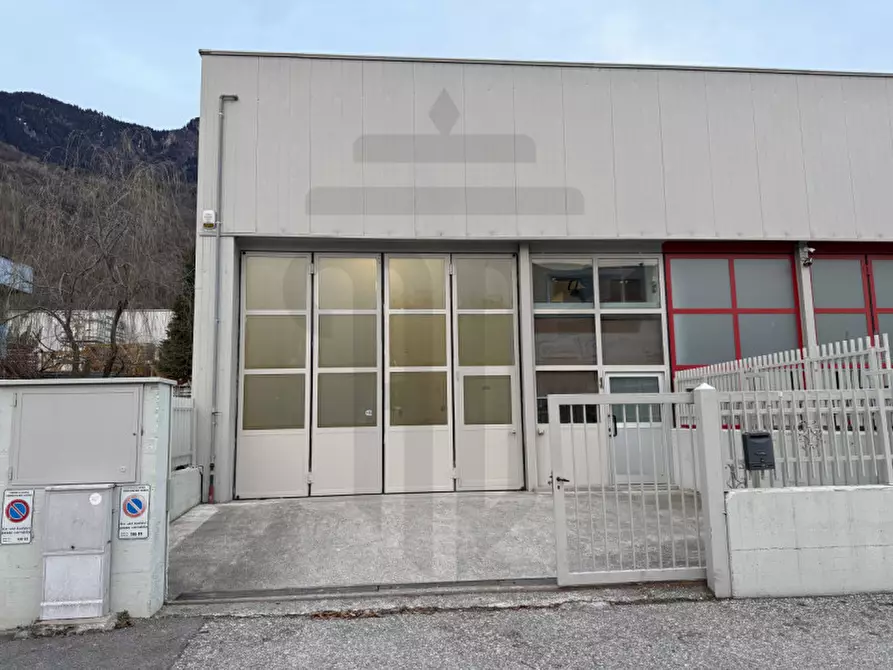 Immagine 2 di Capannone industriale in affitto  in Zona Produttiva Vurza - Gewerbezone Wurzer a Laives .Leifers.