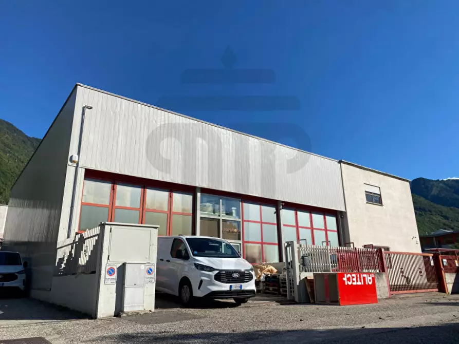 Immagine 2 di Capannone industriale in affitto  in Zona Produttiva Vurza - Gewerbezone Wurzer a Laives .Leifers.