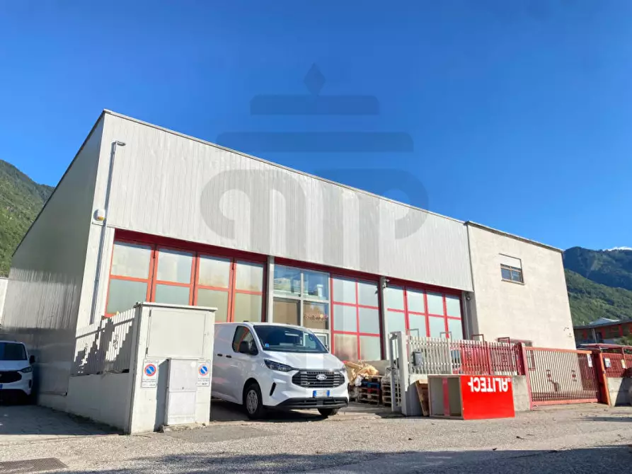 Immagine 3 di Capannone industriale in affitto  in Zona Produttiva Vurza - Gewerbezone Wurzer a Laives .Leifers.