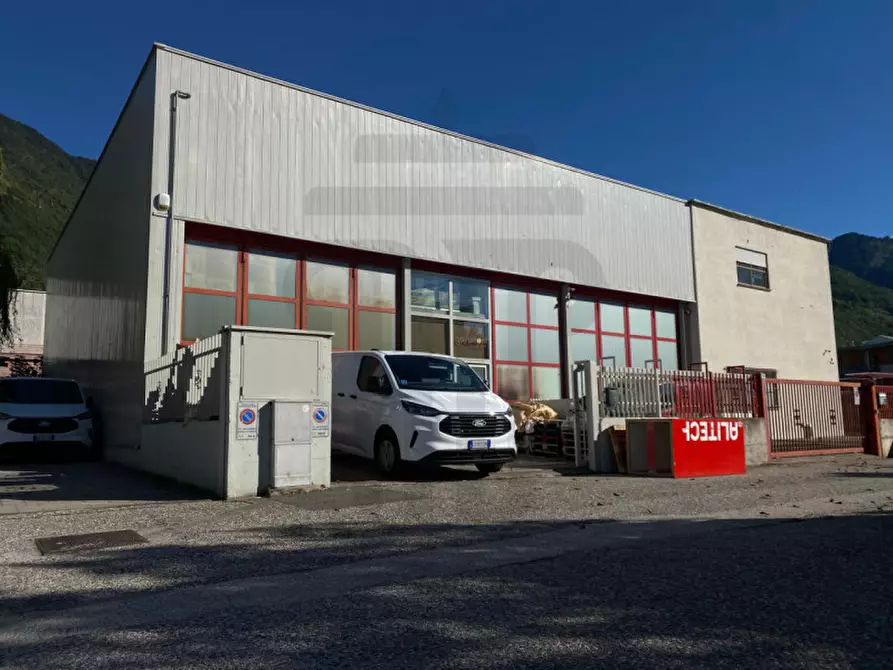 Immagine 5 di Capannone industriale in affitto  in Zona Produttiva Vurza - Gewerbezone Wurzer a Laives .Leifers.