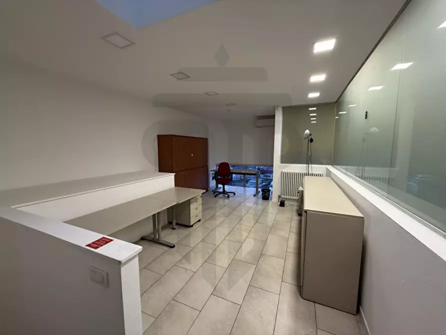 Immagine 9 di Capannone industriale in affitto  in Zona Produttiva Vurza - Gewerbezone Wurzer a Laives .Leifers.