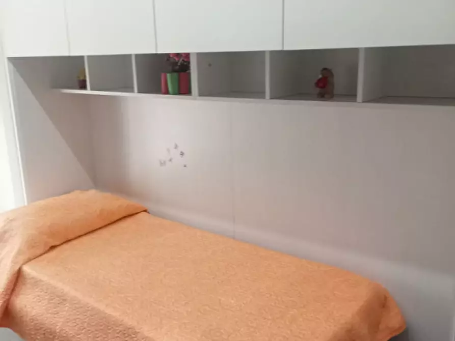 Immagine 4 di Camera in affitto  in Via Giustiniano a Napoli