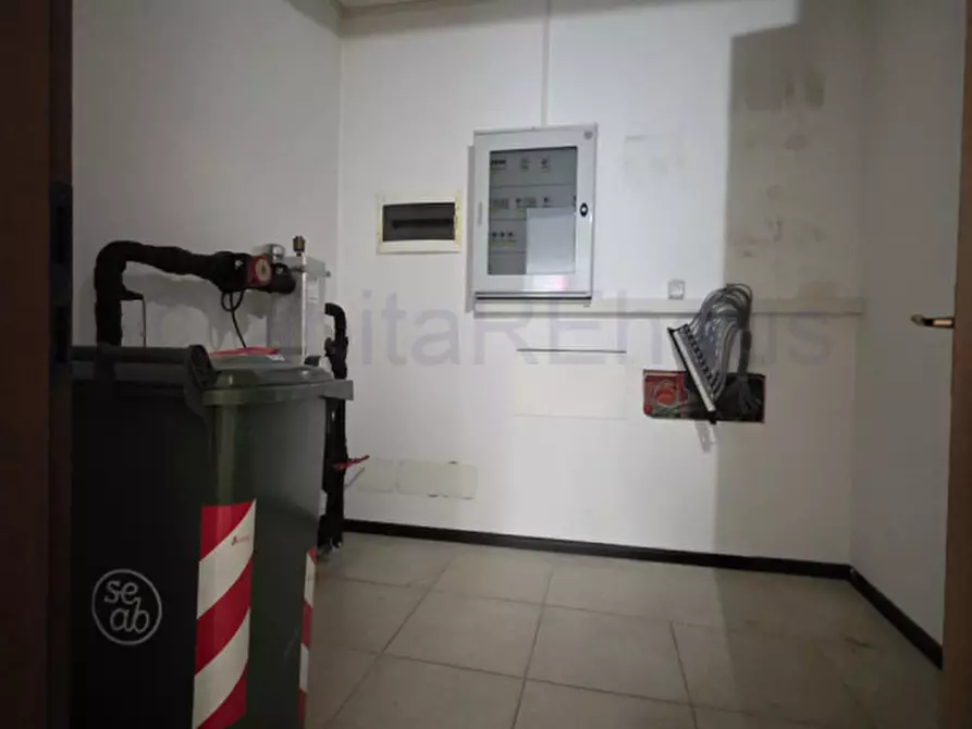 Immagine 10 di Ufficio in affitto  in Via Francesco Crispi - Francesco-Crispi-Straße a Bolzano