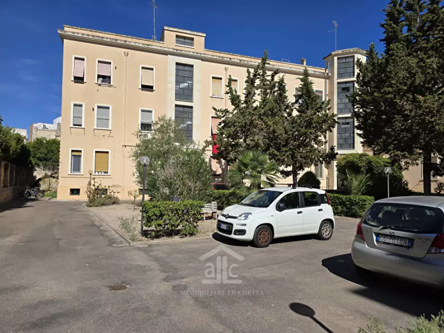 Immagine 11 di Appartamento in vendita  in Viale Gallipoli 3 a Lecce