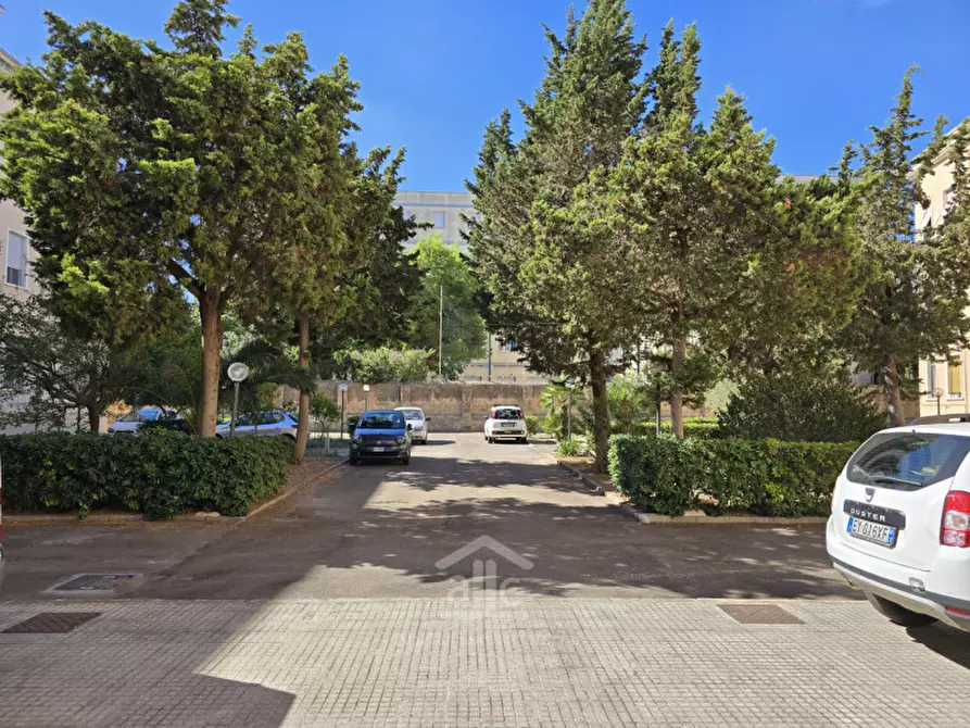 Immagine 14 di Appartamento in vendita  in Viale Gallipoli 3 a Lecce