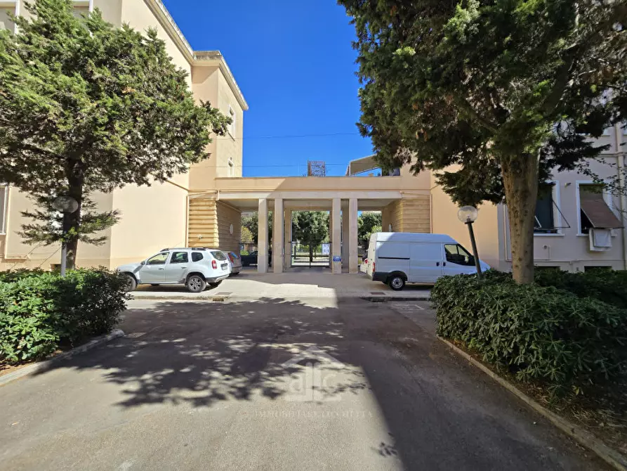 Immagine 18 di Appartamento in vendita  in Viale Gallipoli 3 a Lecce