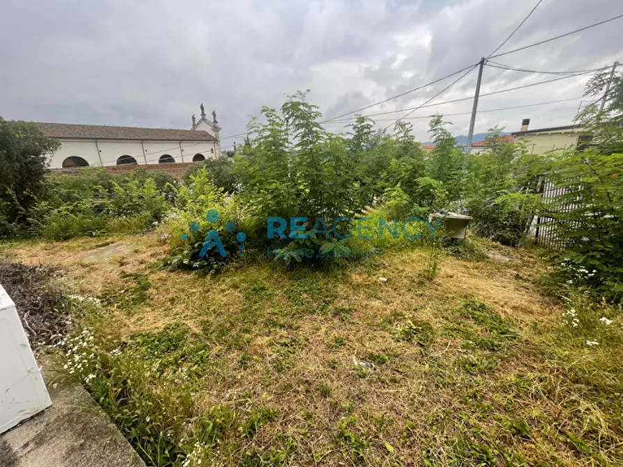 Immagine 3 di Casa indipendente in vendita  in Via Salita Monte Nero, 4 a Montecchio Maggiore