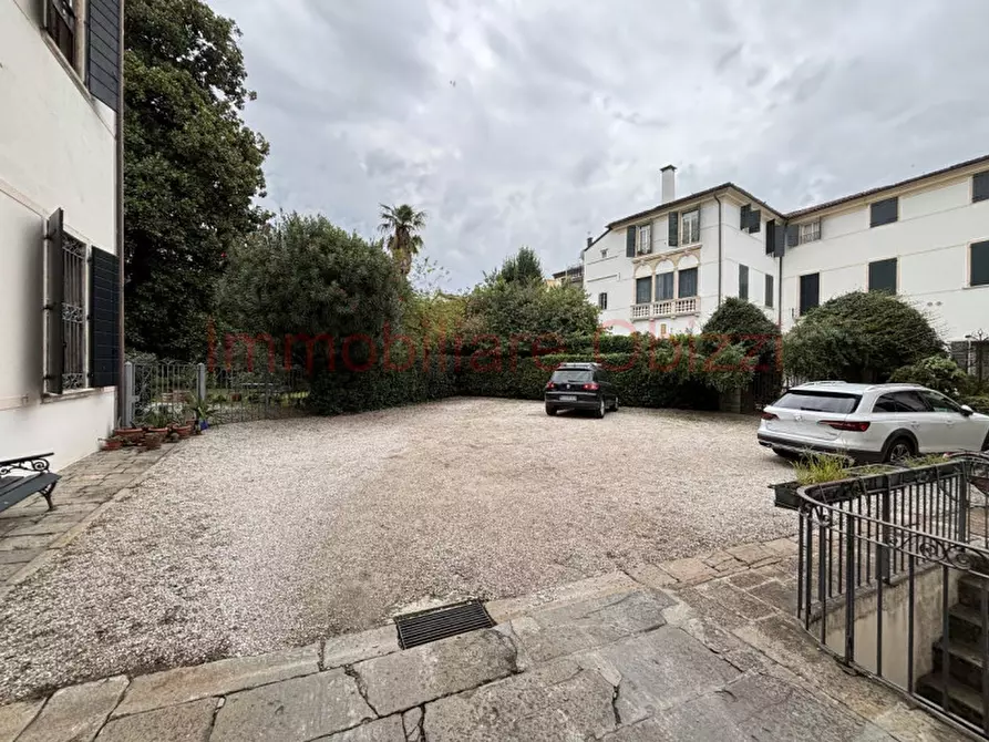 Immagine 32 di Appartamento in affitto  in Via del Santo a Padova