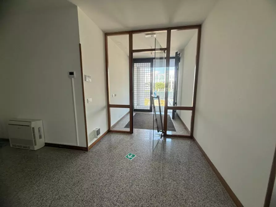 Immagine 8 di Ufficio in affitto  in Via Cà Nova Zampieri a San Giovanni Lupatoto