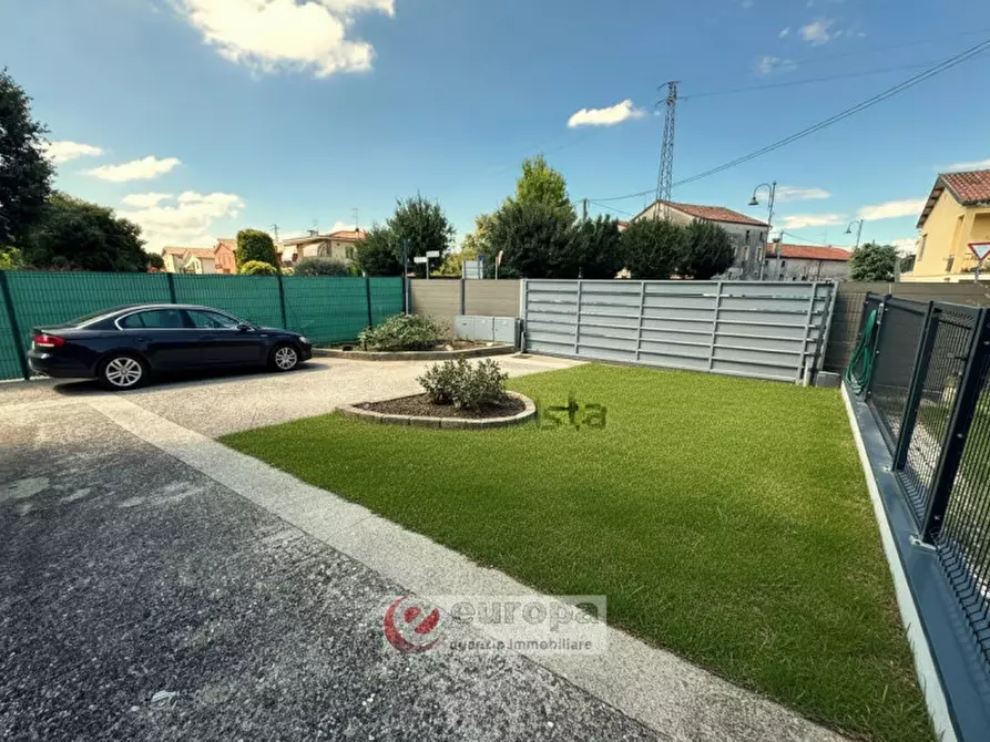 Immagine 4 di Casa indipendente in vendita  a Vicenza