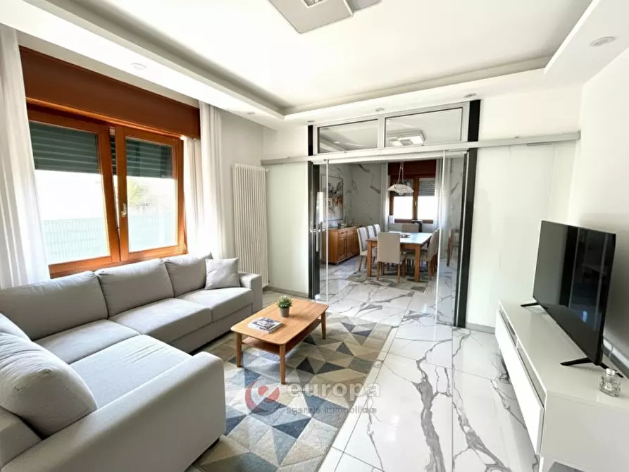 Immagine 10 di Casa indipendente in vendita  a Vicenza