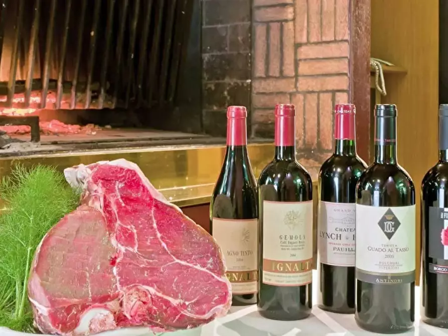 Immagine 1 di Attività commerciale in vendita  in Via Roma a Monselice