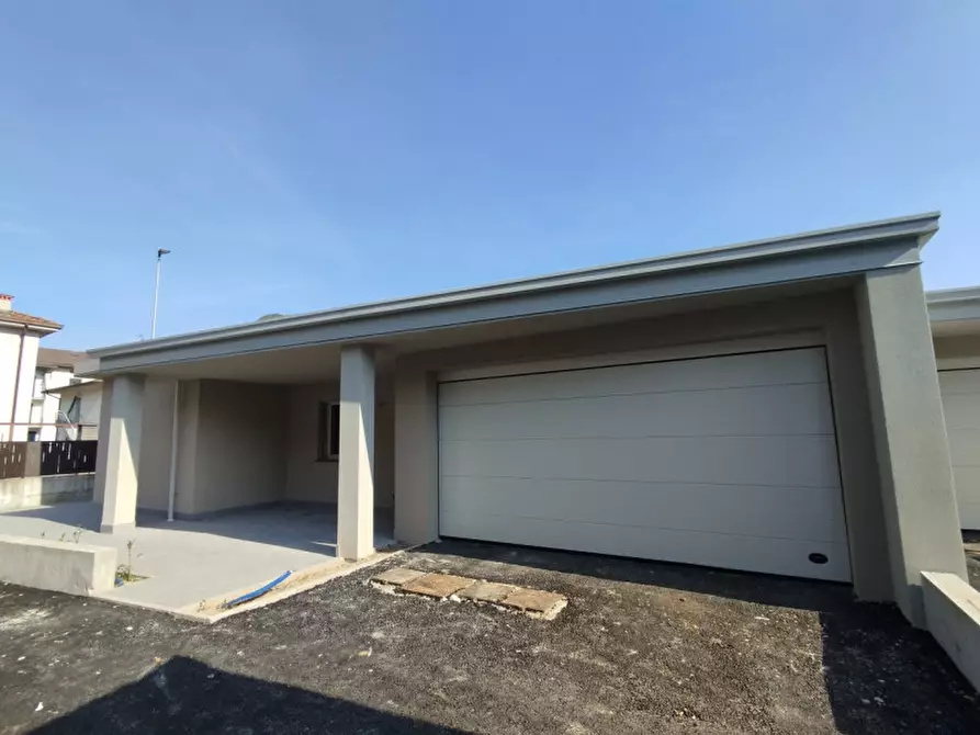 Immagine 3 di Casa bifamiliare in vendita  a Villanuova Sul Clisi