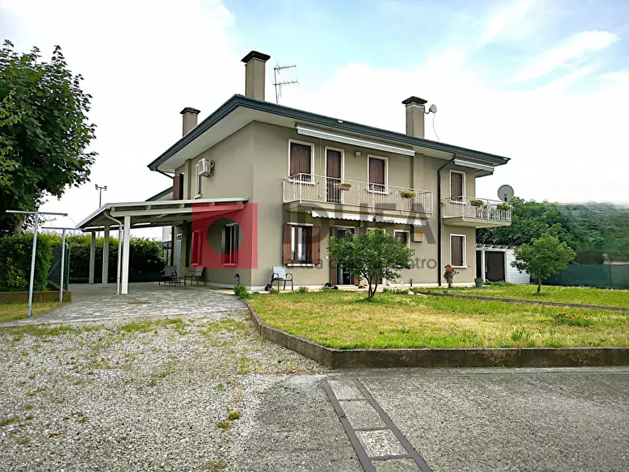 Immagine 1 di Casa bifamiliare in vendita  a San Biagio Di Callalta