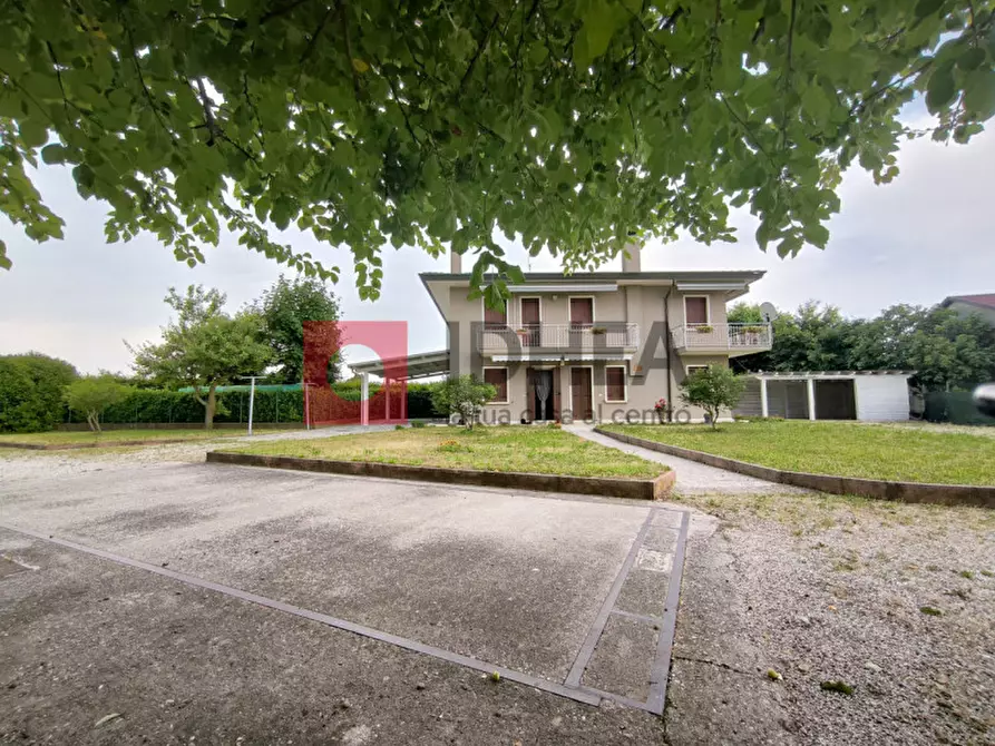 Immagine 2 di Casa bifamiliare in vendita  a San Biagio Di Callalta