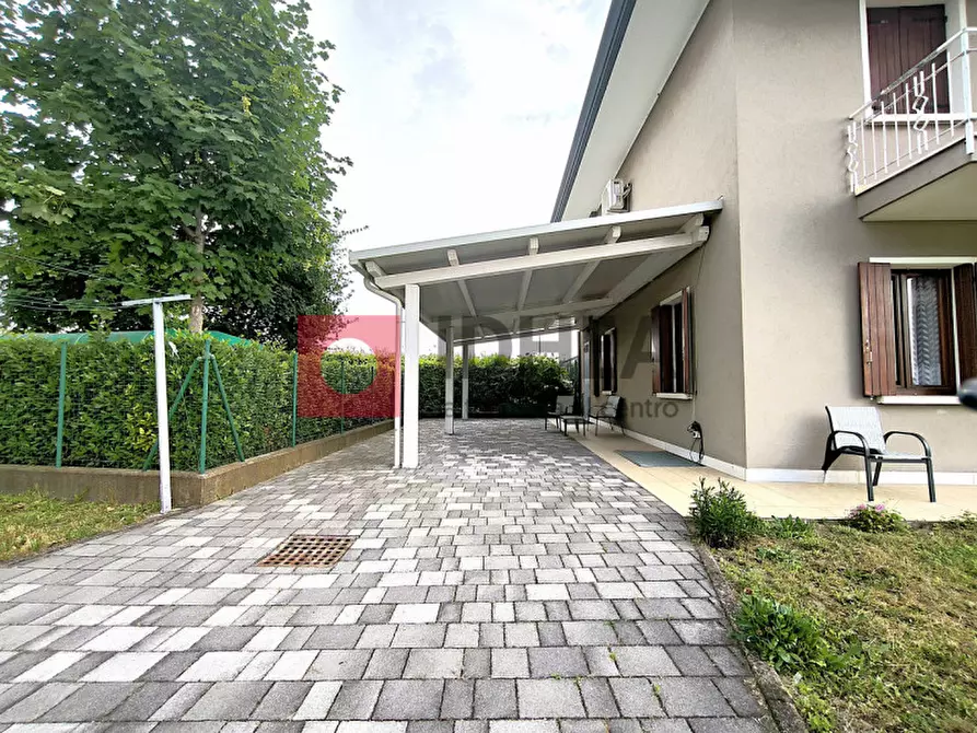 Immagine 15 di Casa bifamiliare in vendita  a San Biagio Di Callalta