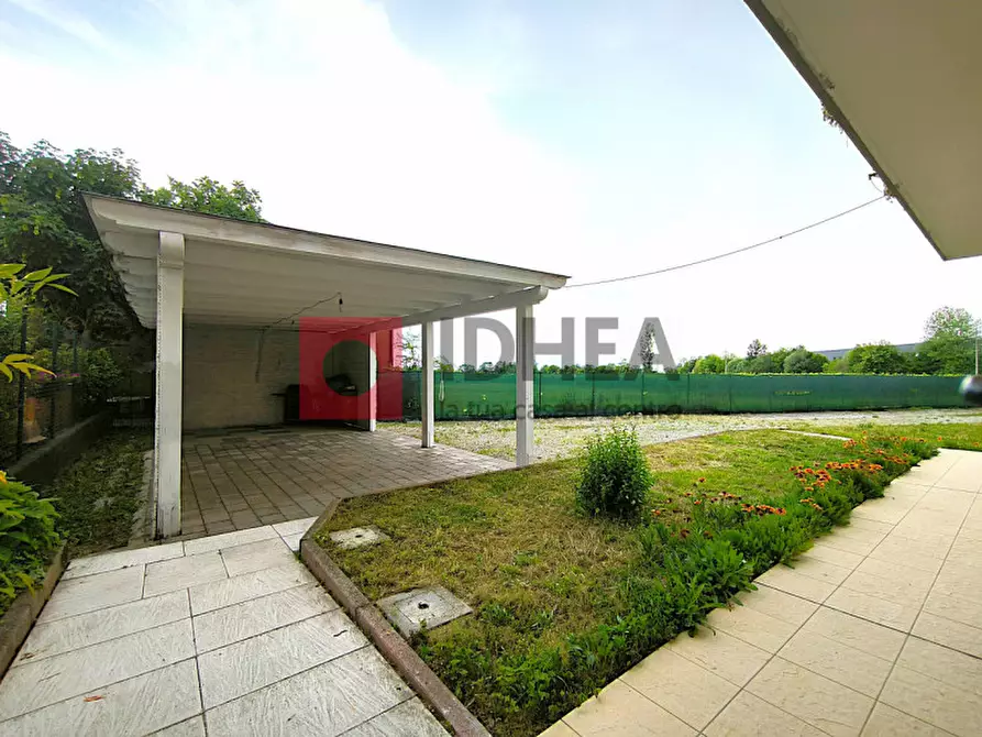 Immagine 28 di Casa bifamiliare in vendita  a San Biagio Di Callalta