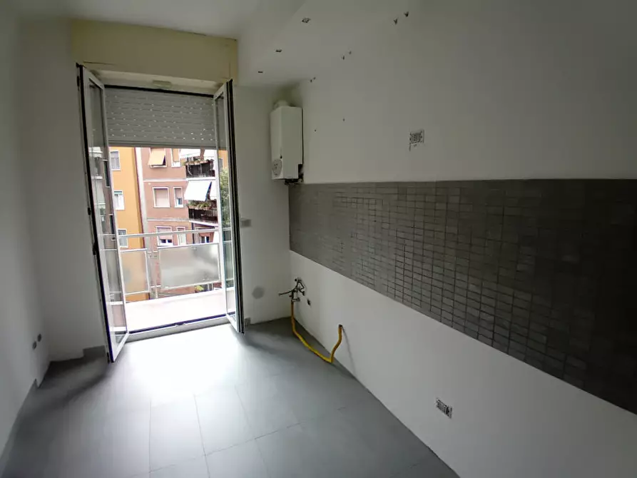 Immagine 4 di Appartamento in vendita  in Via Stendhal a Milano